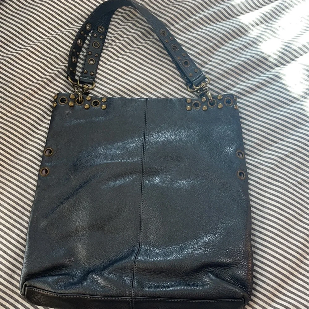 Hobo International brand shoulder bag - Picture 2 of 8